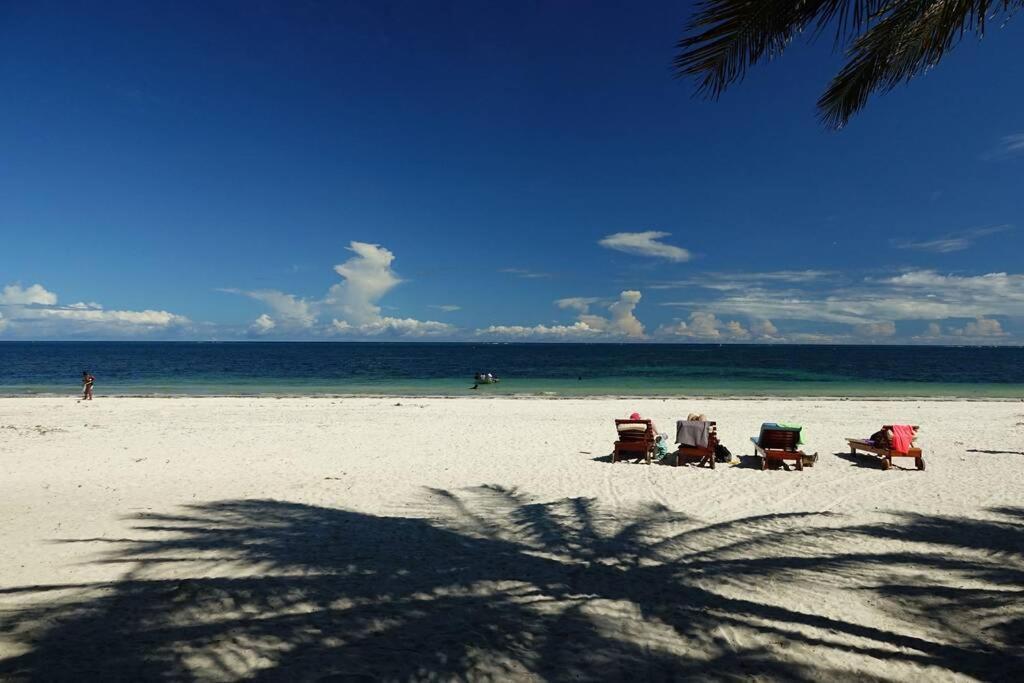 Cowrie Beach Haven Studio Apartman Mombasa Kültér fotó